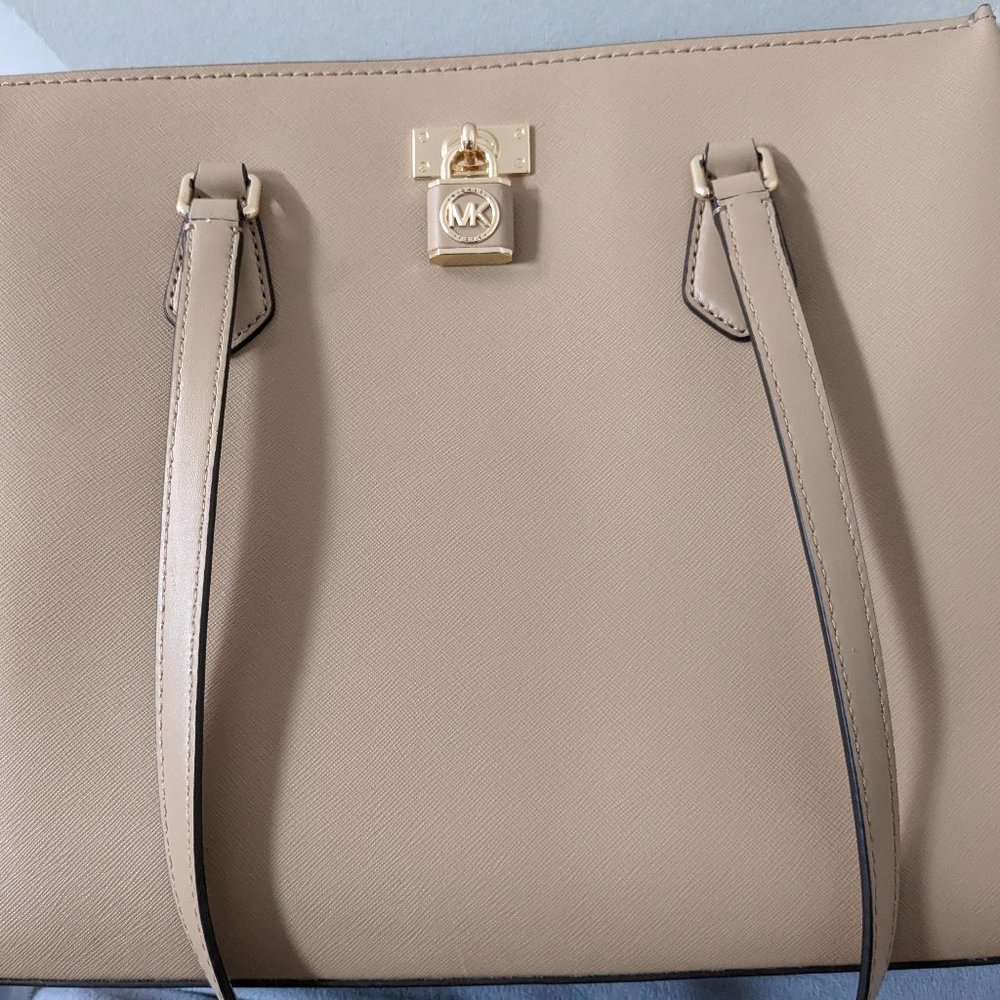 Michael kors ruby large tote